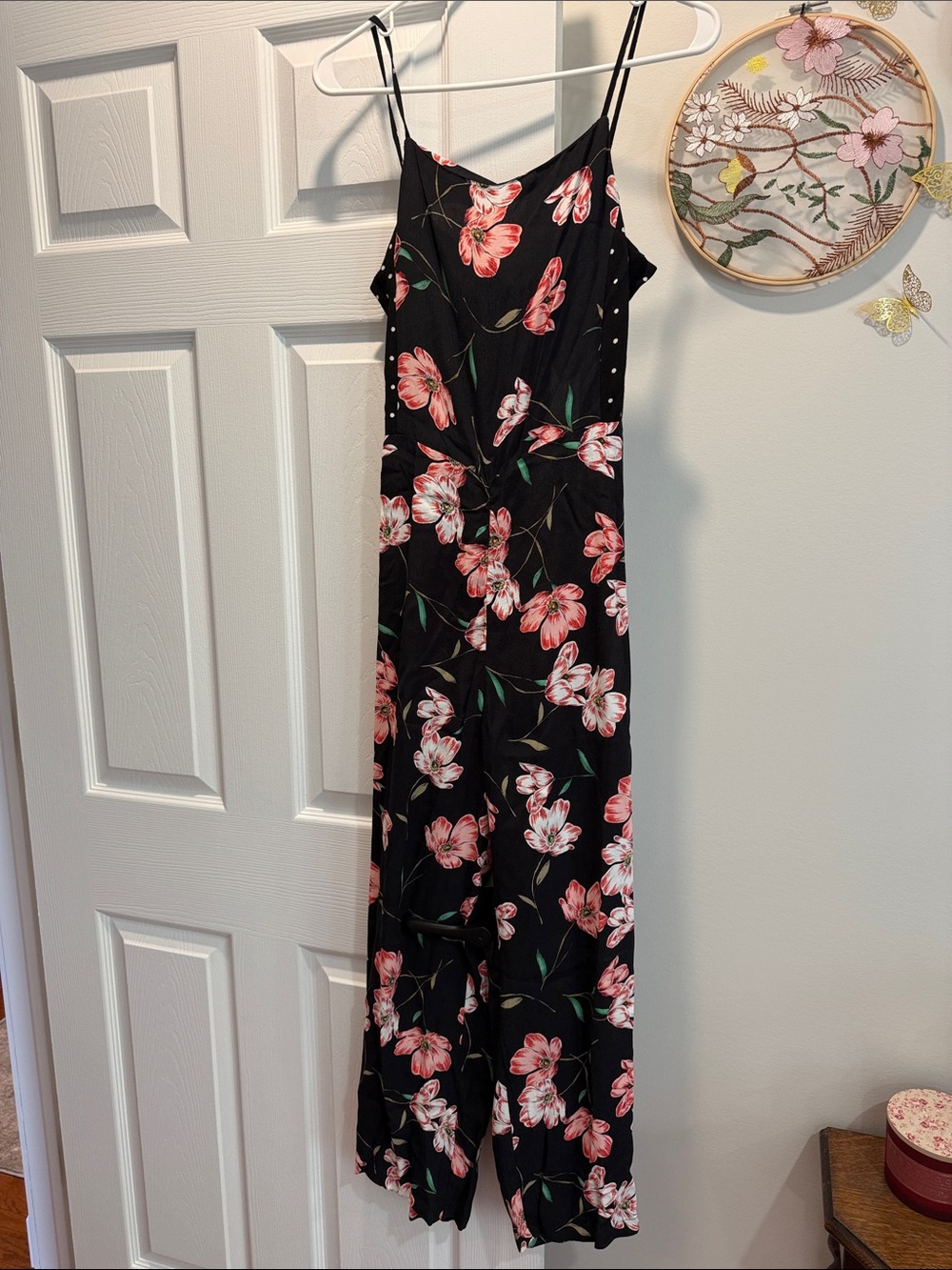 Black Floral Spaghetti-Strap jumpsuit